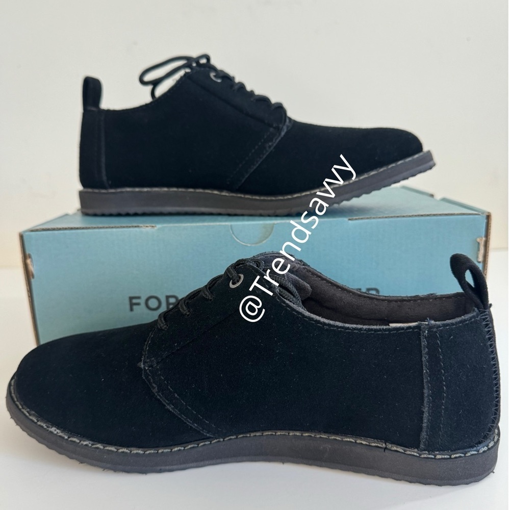 TOMS Boys Black Leather Derby Dress Shoes Youth Size 2.5 Lace Up School Uniform